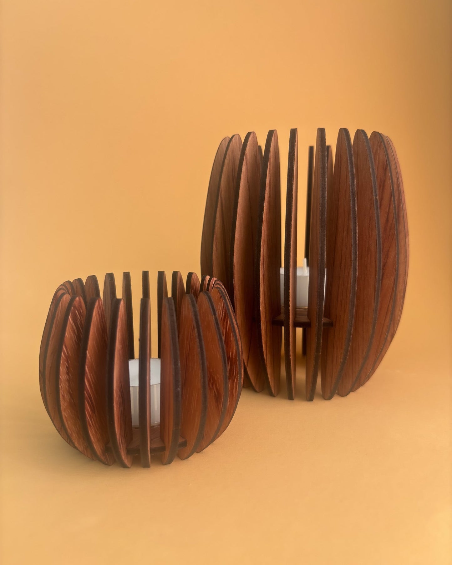 Wooden Candle Holders - Rounded in 2 sizes