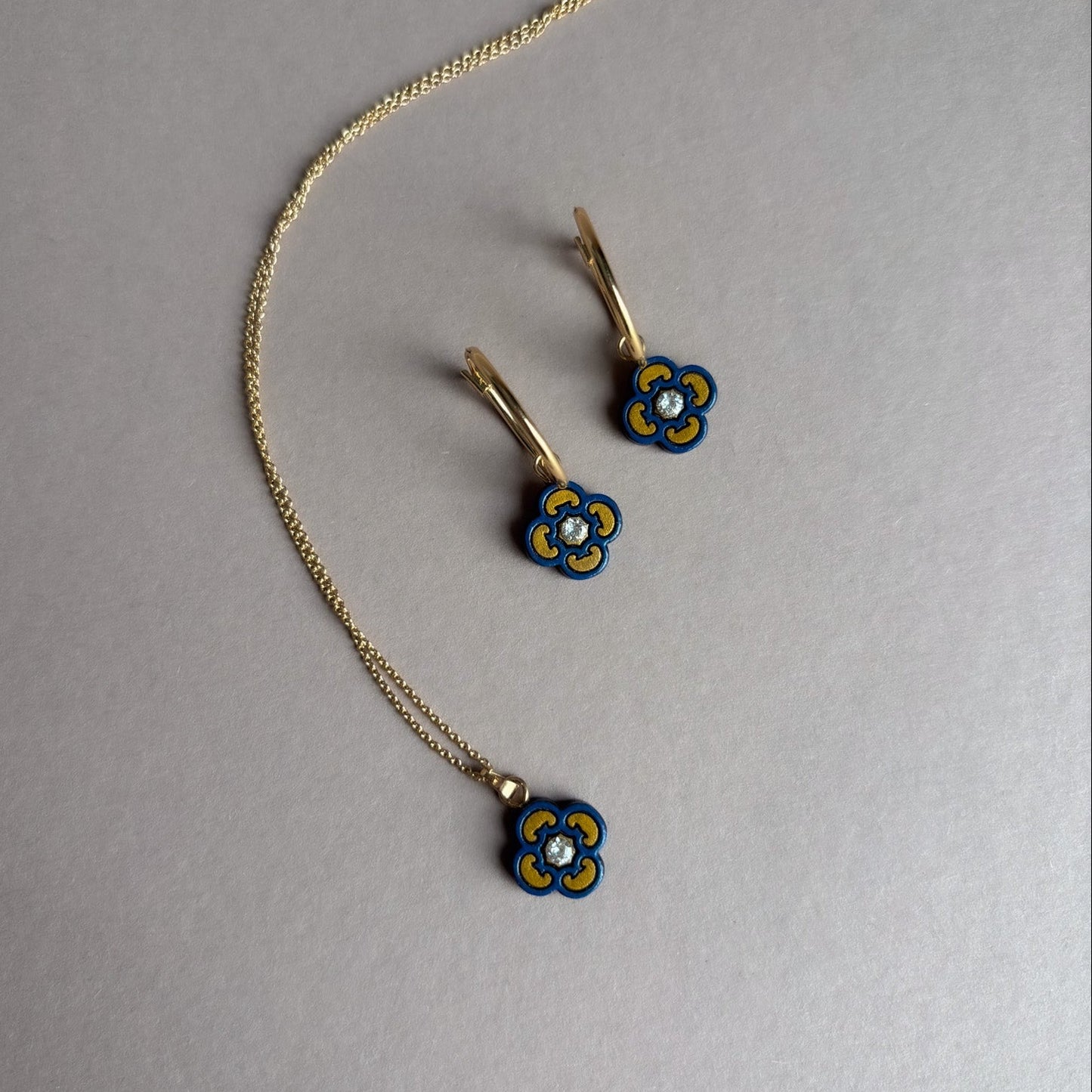 Clover Hoops in Blue & Gold