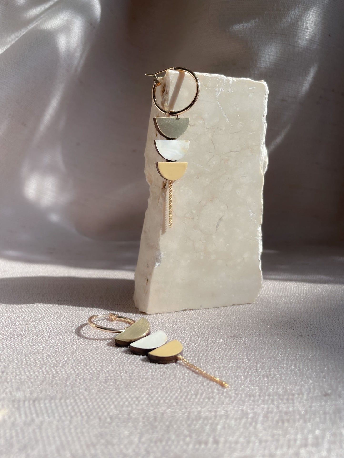 Aurora Hoop Earrings in Café au lait