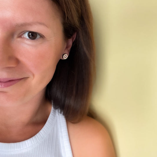 Ronda Stud Earrings in Pink and Light Orange