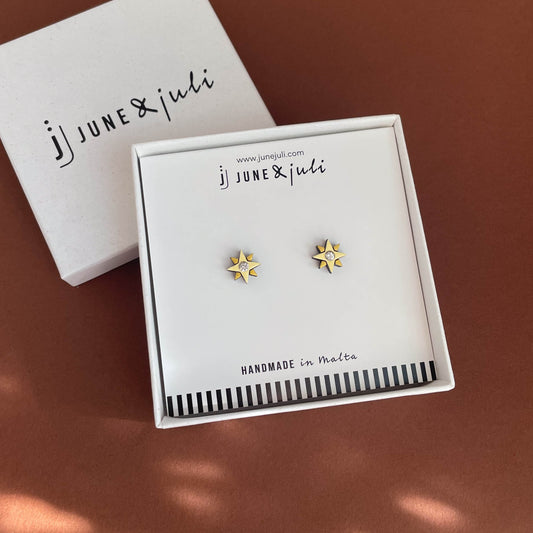 Star Stud Earrings in Light Gold