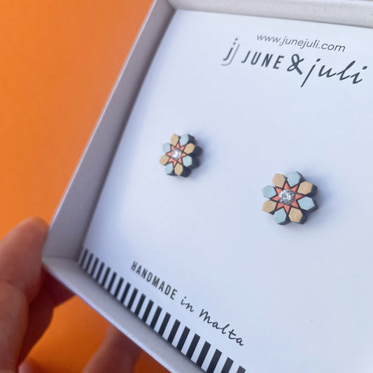 Stella Stud Earrings in Beige and Icey Blue