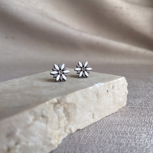 Poinsetta Stud Earrings in White & Light Grey