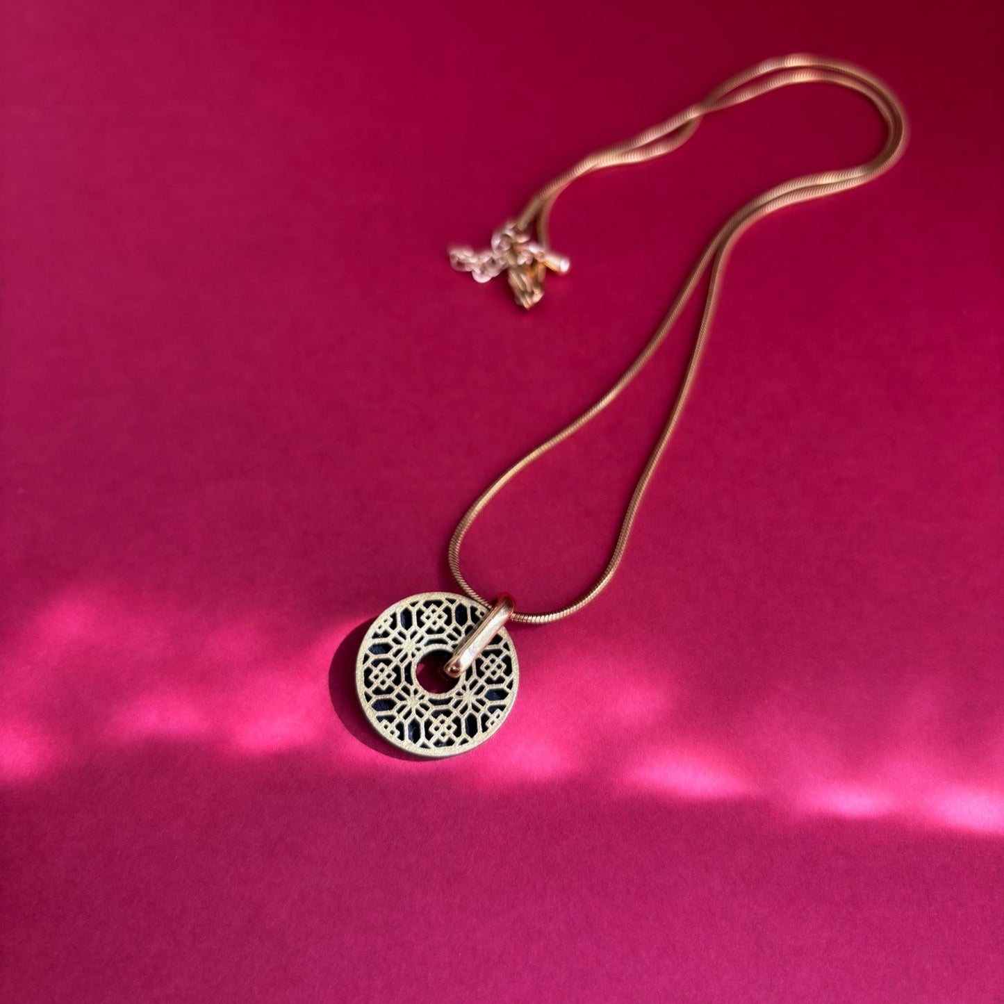 Donna Necklace in Gold