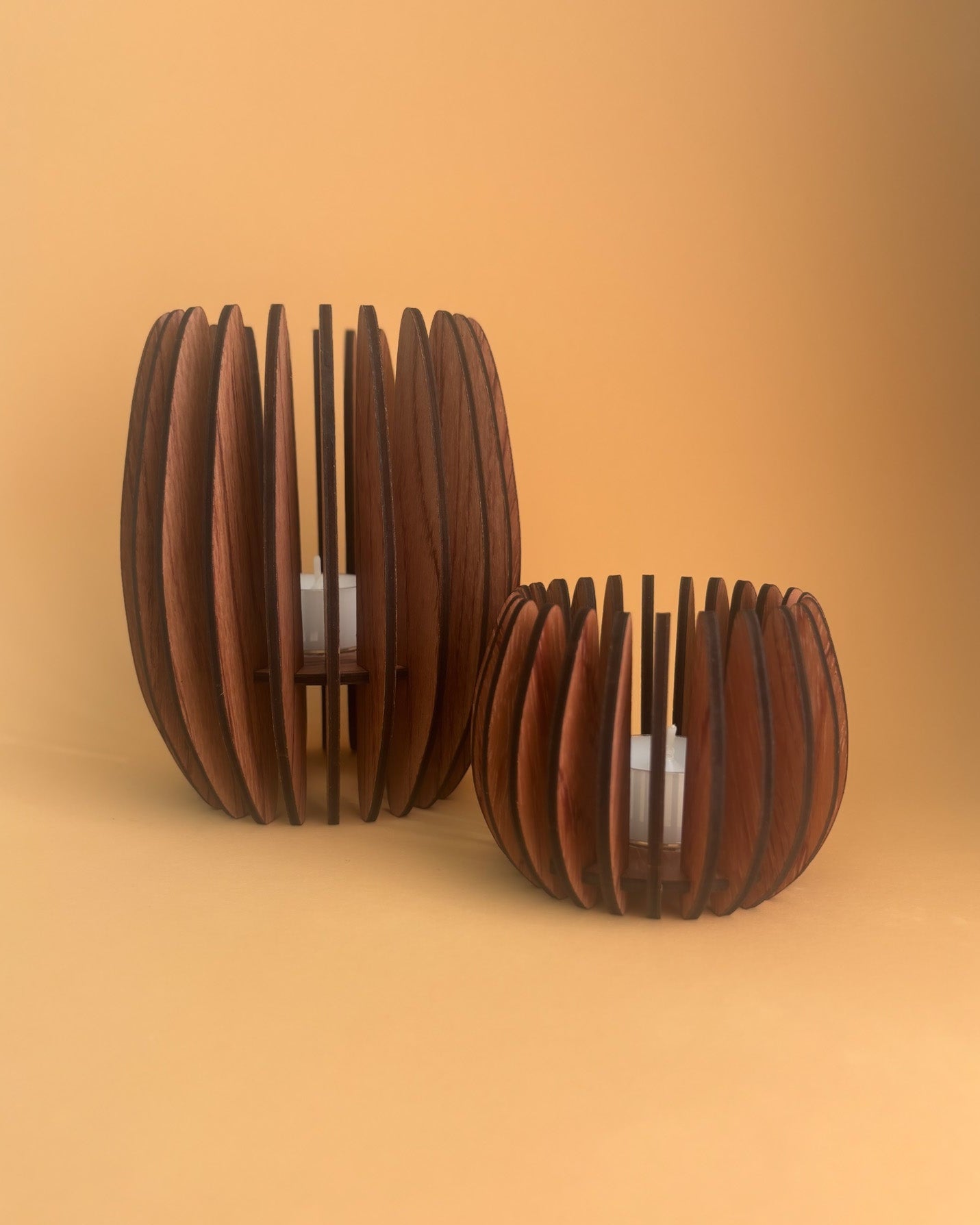 Wooden Candle Holders - Rounded in 2 sizes