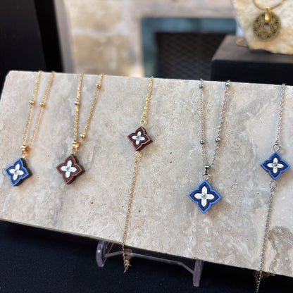 Pipa Necklace Blue on Gold
