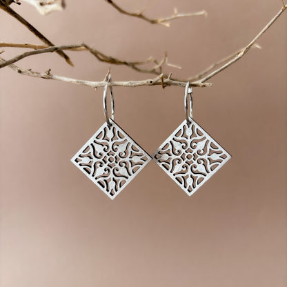 Carmen Hoops in Silver