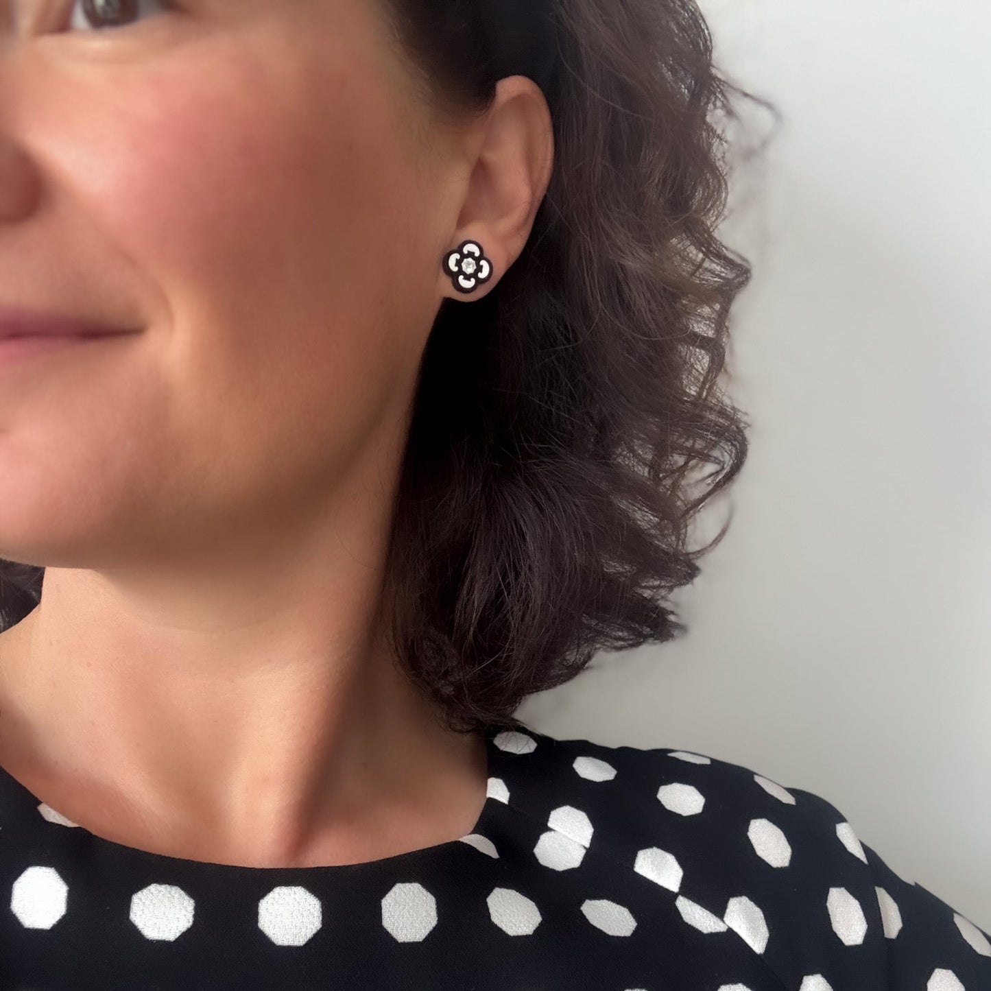Clover Stud Earrings in Black & White