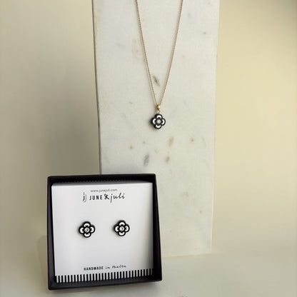 Small Clover Charm Necklace Black & White
